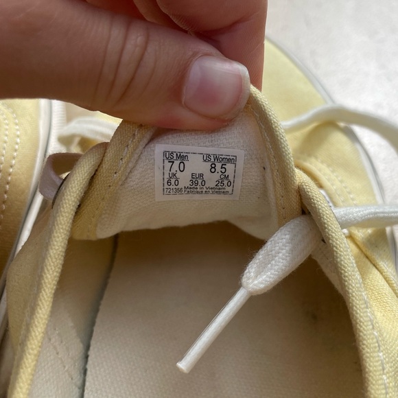 Authentic wide shoe Vans (low top) - Picture 6 of 6